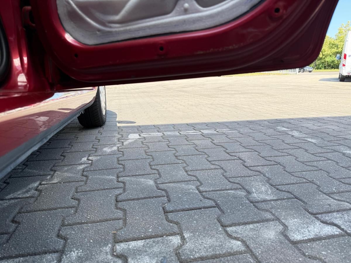 Citroen C3 original Tür hinten rechts EKQ Luziferrot Rohbau BJ08